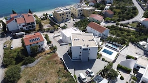 Exterior (1)