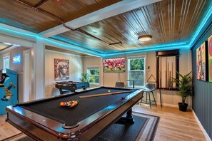 Spielezimmer