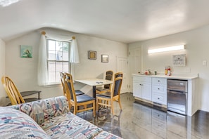 Main Living Area | Full Sleeper Sofa | Free WiFi | Central A/C | Dining Table