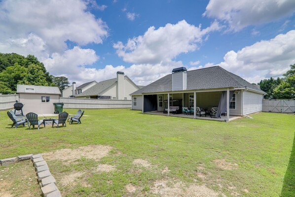 Loganville Vacation Rental | 3BR | 2BA | Step-Free Access | 1,950 Sq Ft