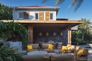 Outdoor Seating