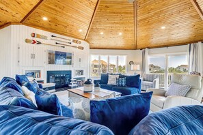 Top-Level Living Room with Deck Access