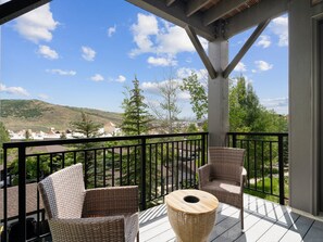 Balcony / View