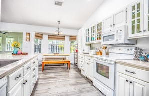 Gorgeous Open Kitchen with Dining Area