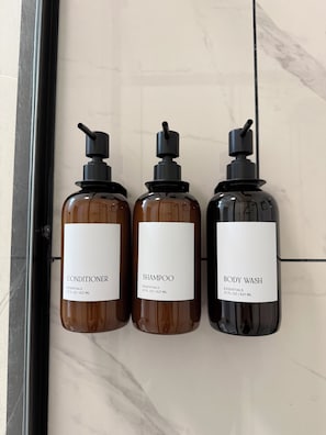 Badezimmerausstattung