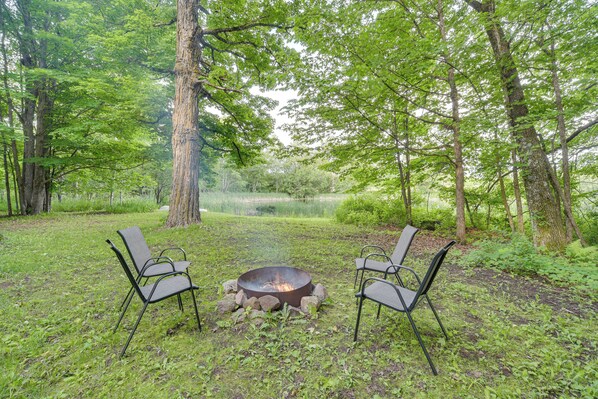 Glidden Vacation Rental | 1BR | 1BA | 1,400 Sq Ft | 1 Step to Enter