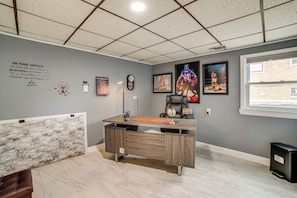 Home Office | Free WiFi