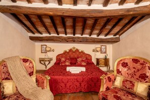 Autumn, Bedroom, Spring, Summer
