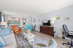 Ocean Villas 101 Living Area