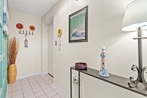 Ocean Villas 101 Entryway