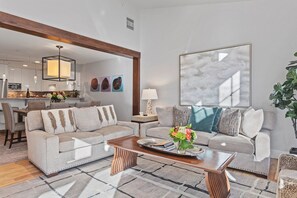 Home Decor, Architecture, Building, Furniture, Indoors