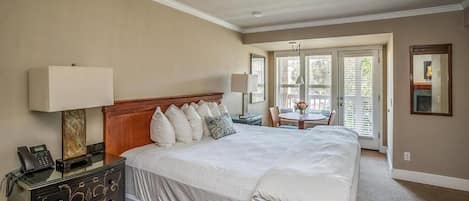 Comfortable Unit with King size bed