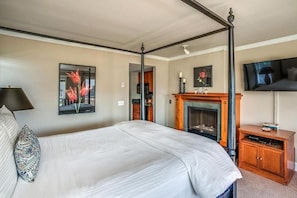 Unit with Queen size bed