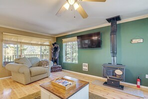 Living Room | Washer/Dryer Combo
