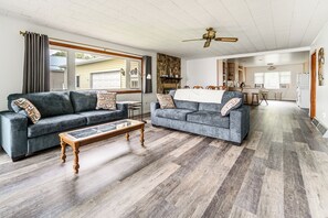 Interior | Open Floor Plan | Free WiFi | Single-Story Home