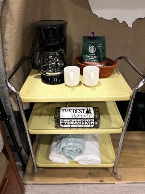 Kaffe og/eller kaffemaskine