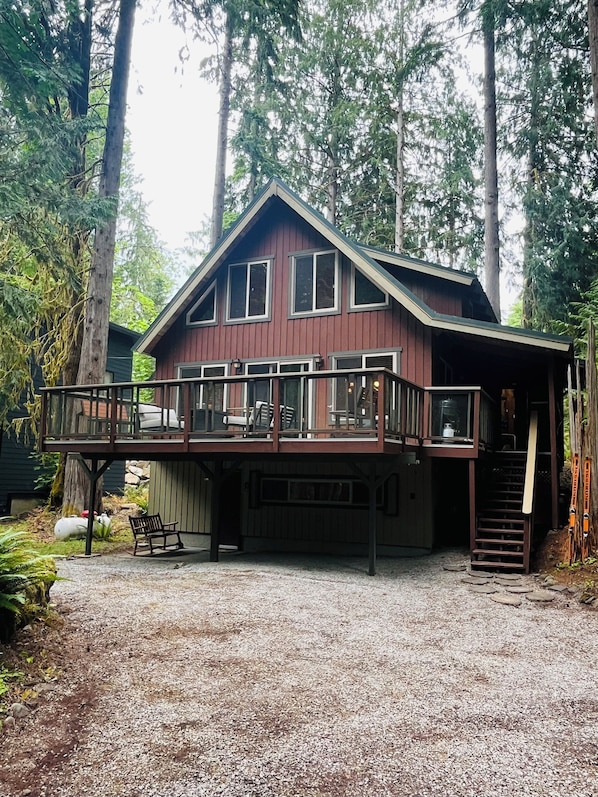 The Hideaway Cabin