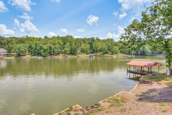 Abbeville Vacation Rental | 3BR | 2BA | Steps Required | 1,512 Sq Ft