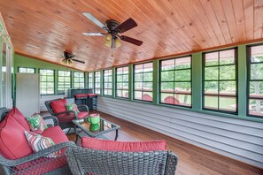 Screened Porch