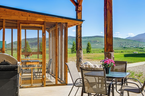 Cora Vacation Rental | Studio | 1BA | Step-Free Access | 392 Sq Ft