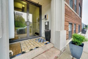 Elaine Lofts | Building Exterior