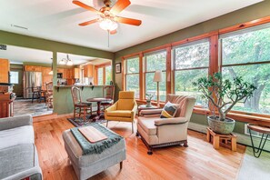 Living Area | Fireplace | Record Player | Books