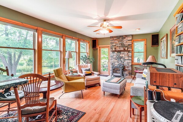 Frenchtown Vacation Rental | 1BR | 1BA | Steps to Enter | 1,200 Sq Ft