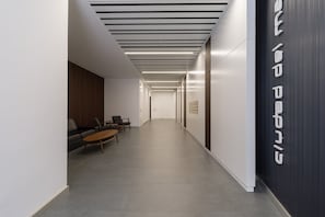 Entrance / Reception