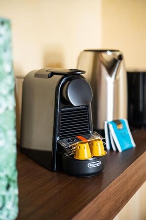 Kaffee und/oder Kaffeemaschine