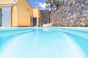 Holiday Home Swimming Pool