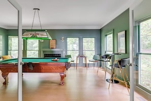 Spielezimmer