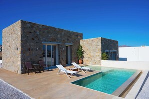 Enjoy the private pool