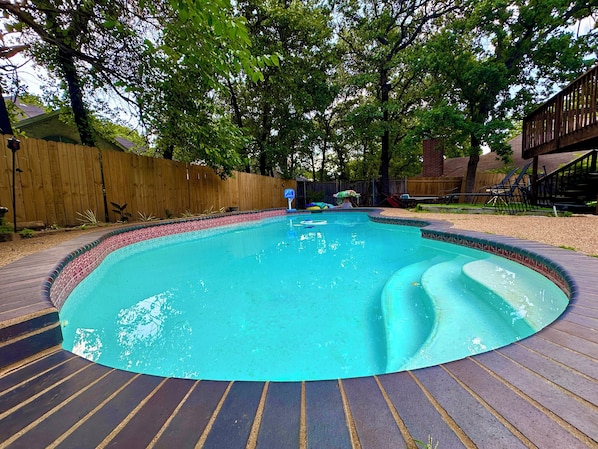 Epic in-ground pool 4-6 ft