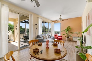 Living Room / Lounge