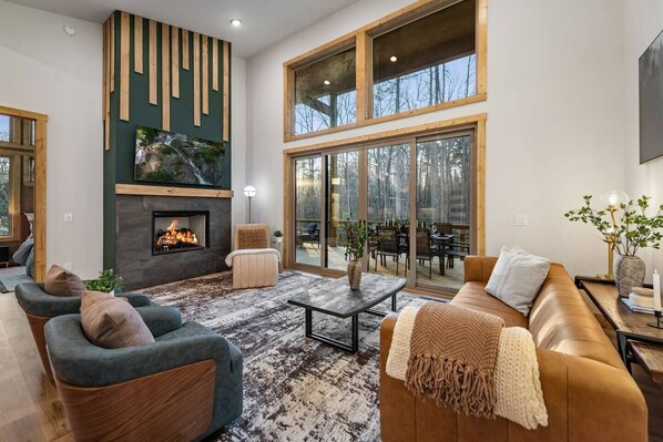 Living Room (1)