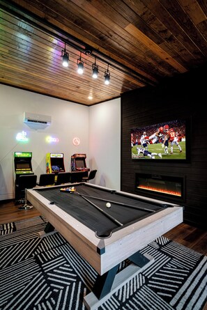 Spielezimmer
