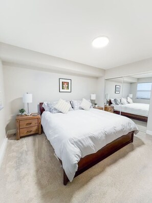 Primary bedroom - king bed, TV, Ensuite.