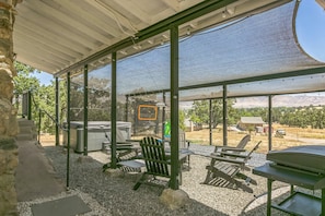 House, Porch, Patio, Pergola, Indoors