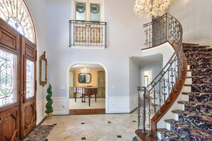 Fountainhead Vineyards Mansion