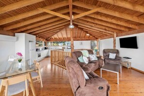 Living/Kitchen/Dining