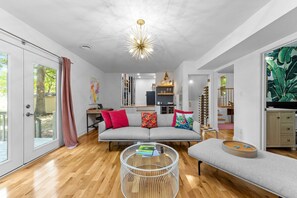 Open living space to relax or hang out.
