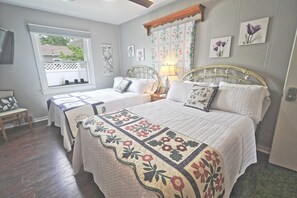 Garden room - 2 double beds