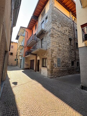 Esterni