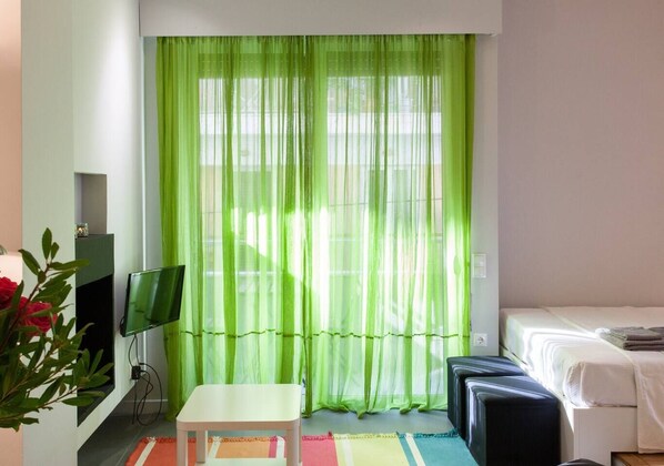 Living area & balcony door