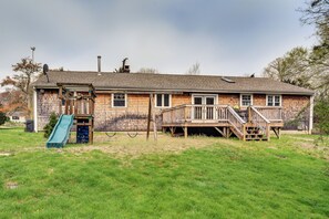 Private Backyard | Children's Playset