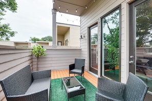 Private Balcony | 3-Story Townhome