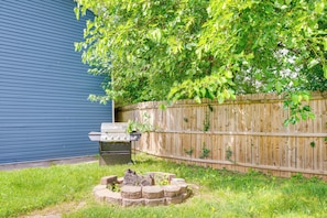 Yard Space | Grill | Fire Pit