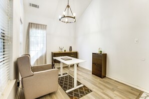 Home Office | 1st Floor | Central Heating & A/C | Free WiFi