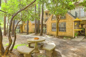 Woods of Sugar Pine | Community Amenities | Picnic Area | Pool | Hot Tub