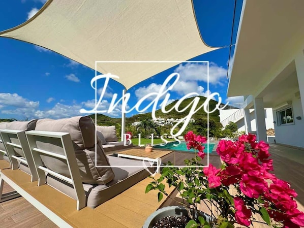 Welcome to Indigo Bliss Villa, your luxurious Caribbean retreat. Immerse yourself in comfort, elegance, and breathtaking views, where every detail is designed to offer you a relaxing and unforgettable experience.
